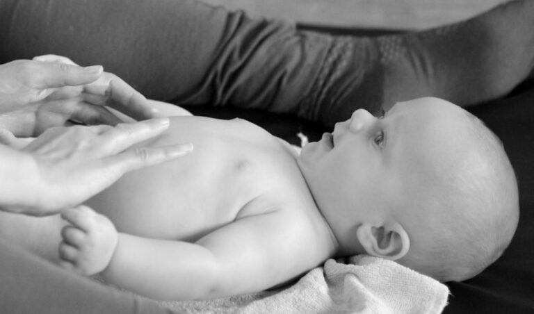 bebe-attentif